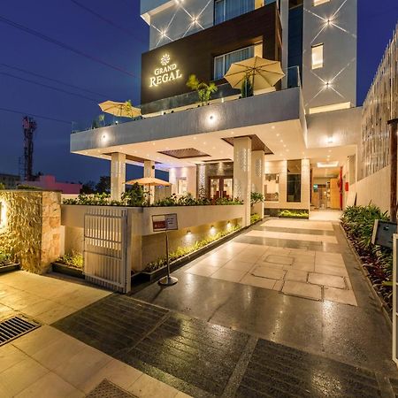 Grand Regal Hotel Chandoli Luaran gambar