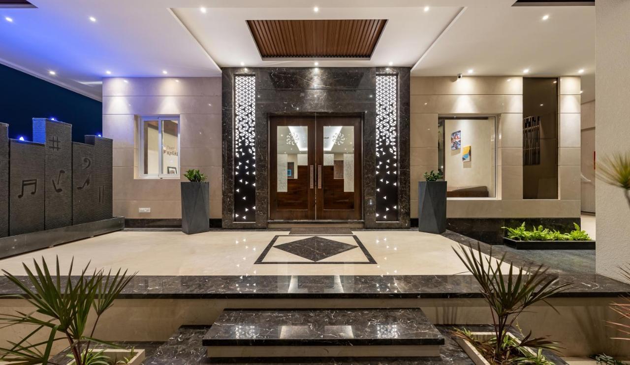 Grand Regal Hotel Chandoli Luaran gambar